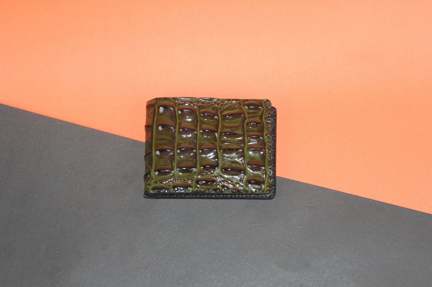 Unisex Genuine Leather Wallet With High-Glossed Dark Green Crocodile Textured Finish | Exotic Bifold Mini Wallet