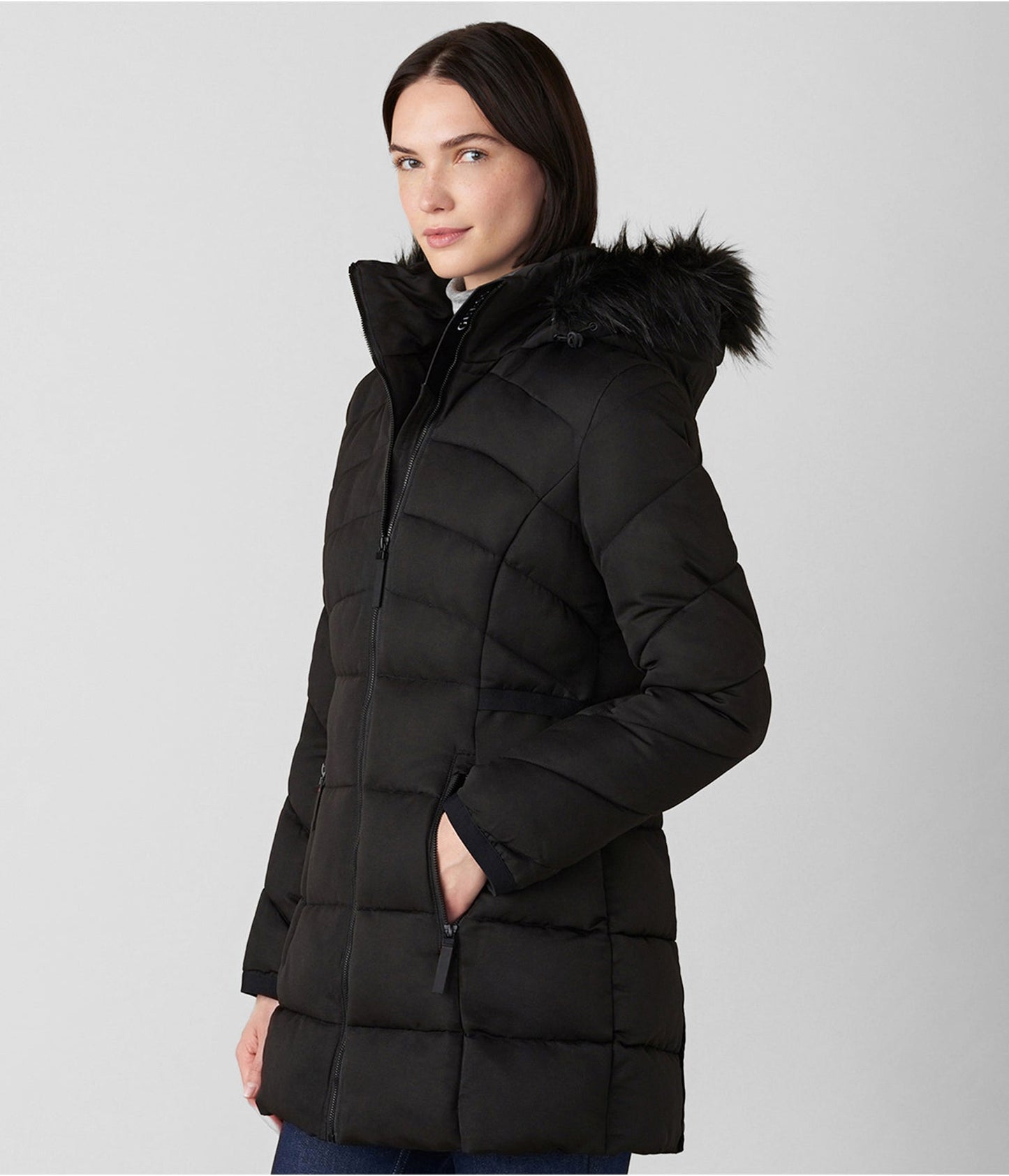 Women's Fur Hooded Puffer Coat In Black